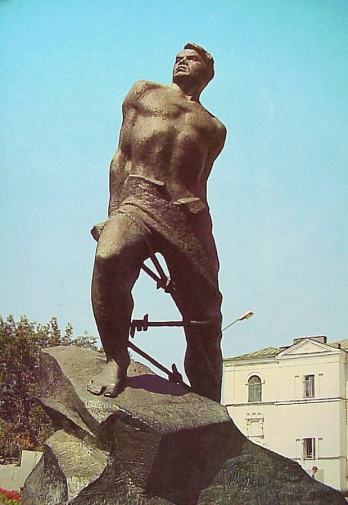 Памятник Мусе Джалилю в Казани. Неизвестный фотограф.