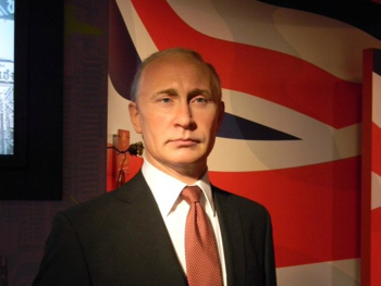 Восковая фигура Владимира Путина в Бангкокском Музее мадам Тюссо. Лицо крупным планом. Неизвестный фотограф.
