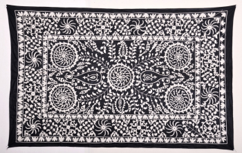 Монохромная вышивка (Monochrome embroidery). Неизвестный фотограф.