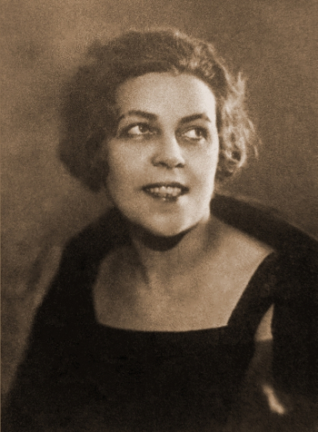 Ланг (Аронсберг) Евгения Александровна. Неизвестный фотограф.