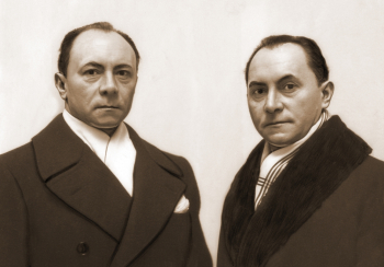 Тадеуш Стыка и Адам Стыка (справа). 1936 год. Неизвестный фотограф.