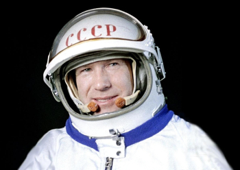 Леонов Алексей Архипович. Неизвестный фотограф.