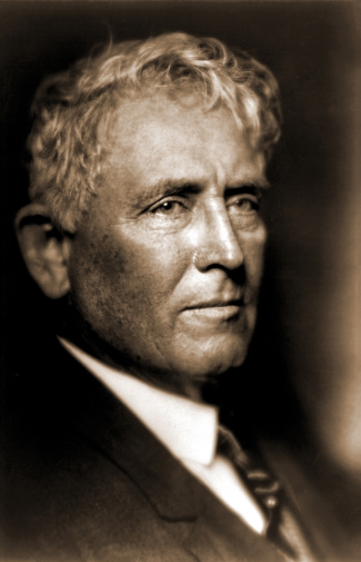Джулиан Олден Уир (Julian Alden Weir) в 1915 году. Неизвестный фотограф.
