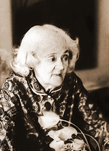 Коровай Елена Людвиговна. Неизвестный фотограф.