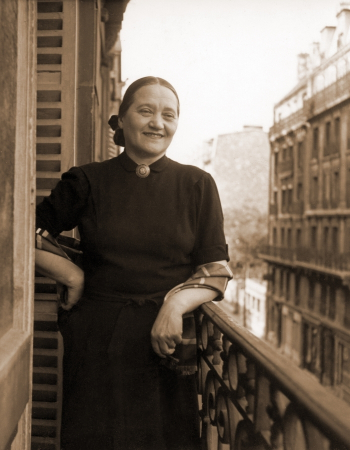 Надя Леже (Надежда Петровна Ходасевич-Леже, Nadia Léger). Неизвестный фотограф.
