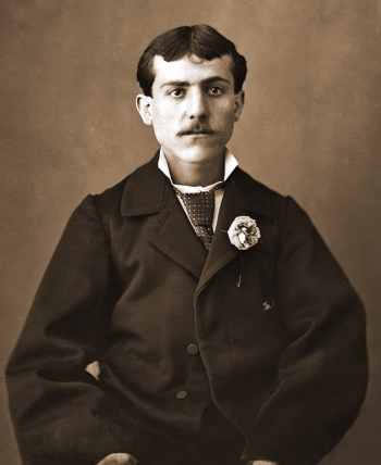 Кола Идромено (Kolë Idromeno, Kol Idromeno) в 1890-е годы. Неизвестный фотограф.