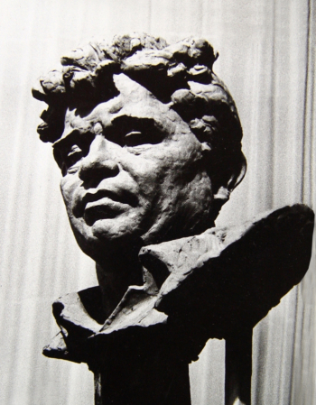 Селиванов Николай Александрович. Писатель В.И.Митрошенков. Гипс. 1993. Местонахождение скульптуры неизвестно.