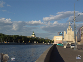 Раушская (Роушская, Заяицкая) набережная в Москве. Фотограф Марина Роз.