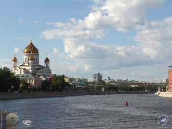 Патриарший пешеходный мост в Москве. Фотограф Марина Роз.