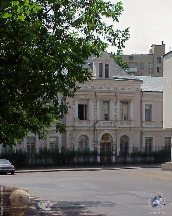Гинекологическая больница №11 в Москве на 1-ом Щипковском переулке. Фотограф Марина Роз.