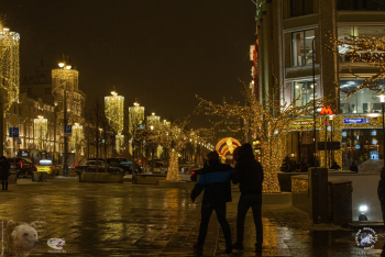 Новая площадь от поворота в Малый Черкасский переулок. Фотограф Марина Роз.