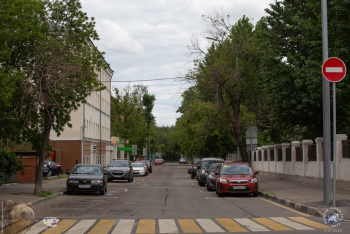 1-й Павловский переулок. Вид с Павловской улицы. Фотограф Марина Роз.
