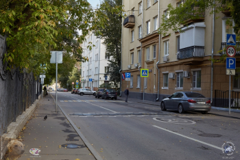 Малый Строченовский (Строченов) переулок в Москве. Фотограф Марина Роз.