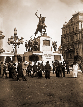 Конная статуя генерала Скобелева. 1914 год. Неизвестный фотограф.