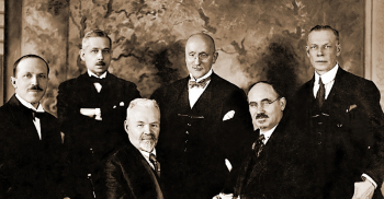 Организаторы и участники выставки. Нью-Йорк, 1924 год. Неизвестный фотограф.