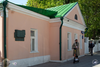 Дом на Пятницкой улице под номером 12. Фотограф Марина Роз.
