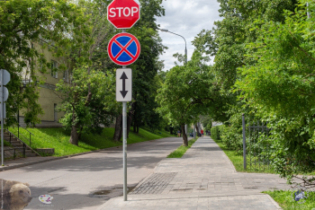 Вид на Титовский проезд со стороны Ленинского проспекта. Фотограф Марина Роз.