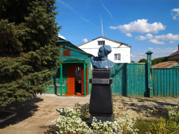 Дом-музей В.И.Чапаева в городе Пугачёве. Фотография - business-vector.info.