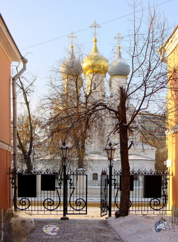 Храм Святителя Николая в Пыжах. Малая Ордынка. Фотограф Марина Роз. 10.12.2001.