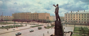 Стручков Юрий Дмитриевич. Памятник В.И.Ленину в Якутске. Бронза, гранит. 1957-1967. Якутск, площадь Ленина. Фотографы Ю.Ищенко, М.Редькин, В.Чин-Мо-Цай.