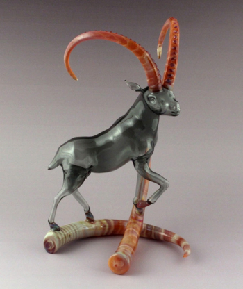 Роберт Микельсон. Козерог. Стекло. 2012. Частное собрание.