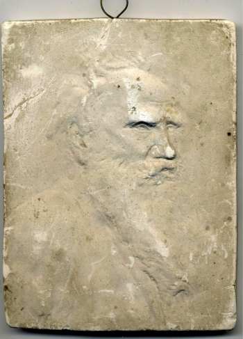 Вернер Адель Васильевна. Портрет Л.Н.Толстого. Гипс. 11,5х8,5. 1900-е. Институт русской литературы (Пушкинский Дом).