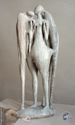 Карелиц Ольга Александровна. Благовещение. Шамот. h-65. 2000. Частное собрание.