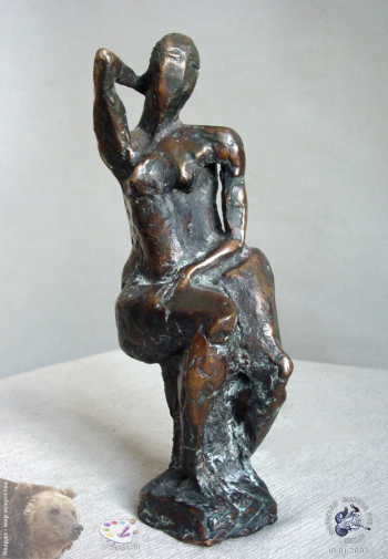 Карелиц Ольга Александровна. Этюд. Бронза. h-30. 1992. Частное собрание.