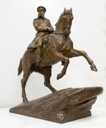 Шредер Иван Николаевич. Фельдмаршал И.В.Гурко. Бронза. 66х68х24. 19 век. Тверская областная картинная галерея.