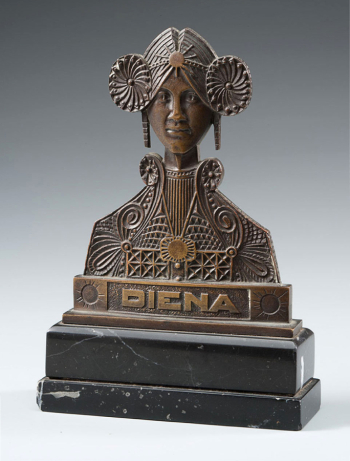 Петрас (Пятрас) Рымша (Римша). День и Ночь. Бронза, камень. 13х9,0х9,0. 1922. Частное собрание.