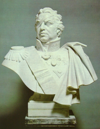 Переяславец Михаил Владимирович. Портрет М.И.Кутузова. Мрамор. 68х26х22. 1980. Местонахождение скульптуры неизвестно.