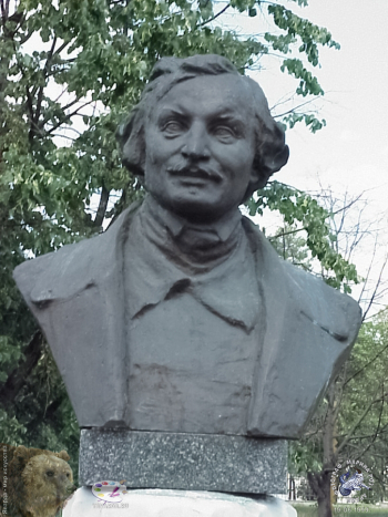 Виленский Зиновий (Залман) Моисеевич. Портрет Гоголя. Бронза. Музеон в Москве, фото 1999.